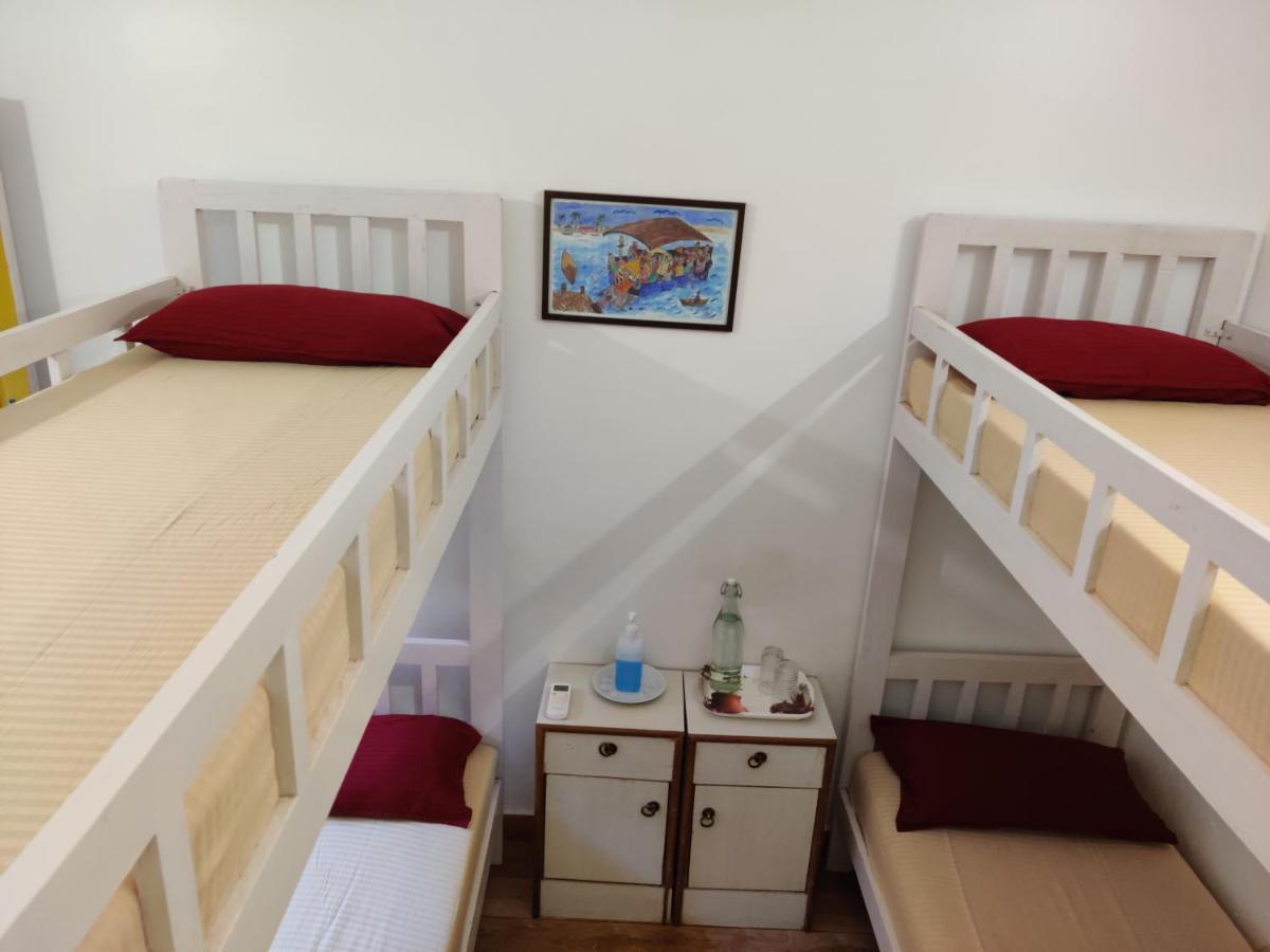 Easy Hostels Panaji Bagian luar foto