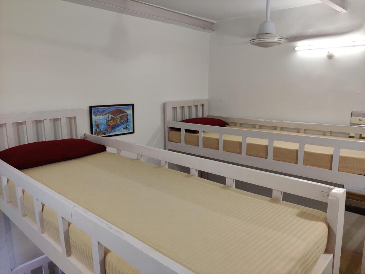 Easy Hostels Panaji Bagian luar foto