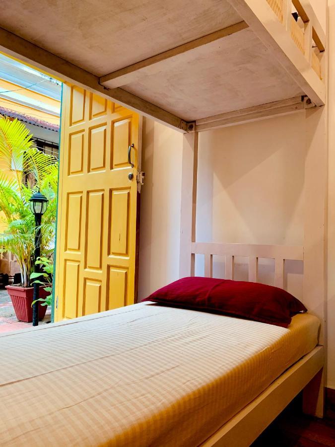 Easy Hostels Panaji Bagian luar foto