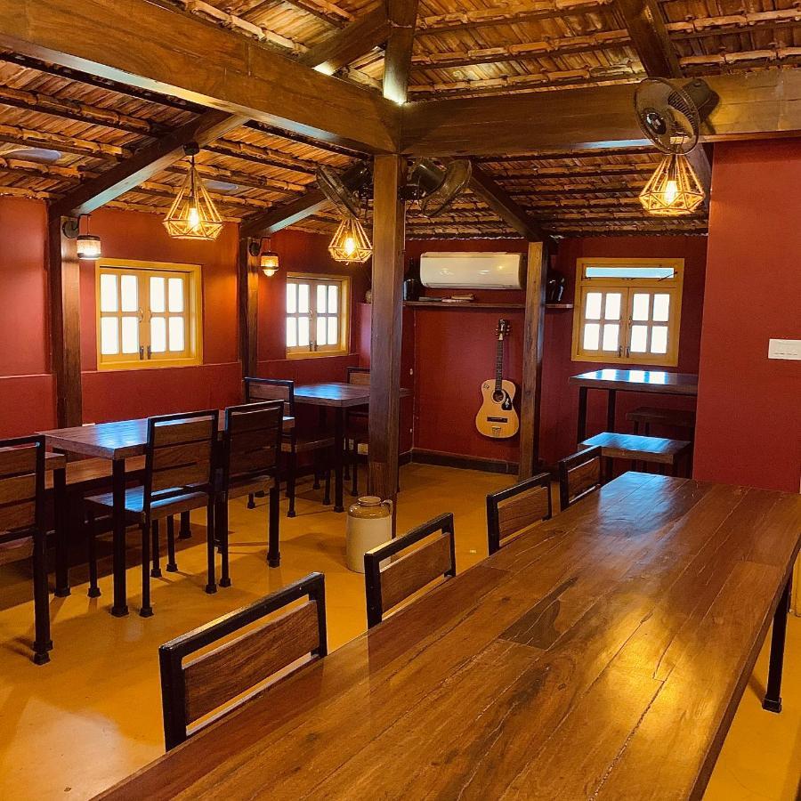 Easy Hostels Panaji Bagian luar foto
