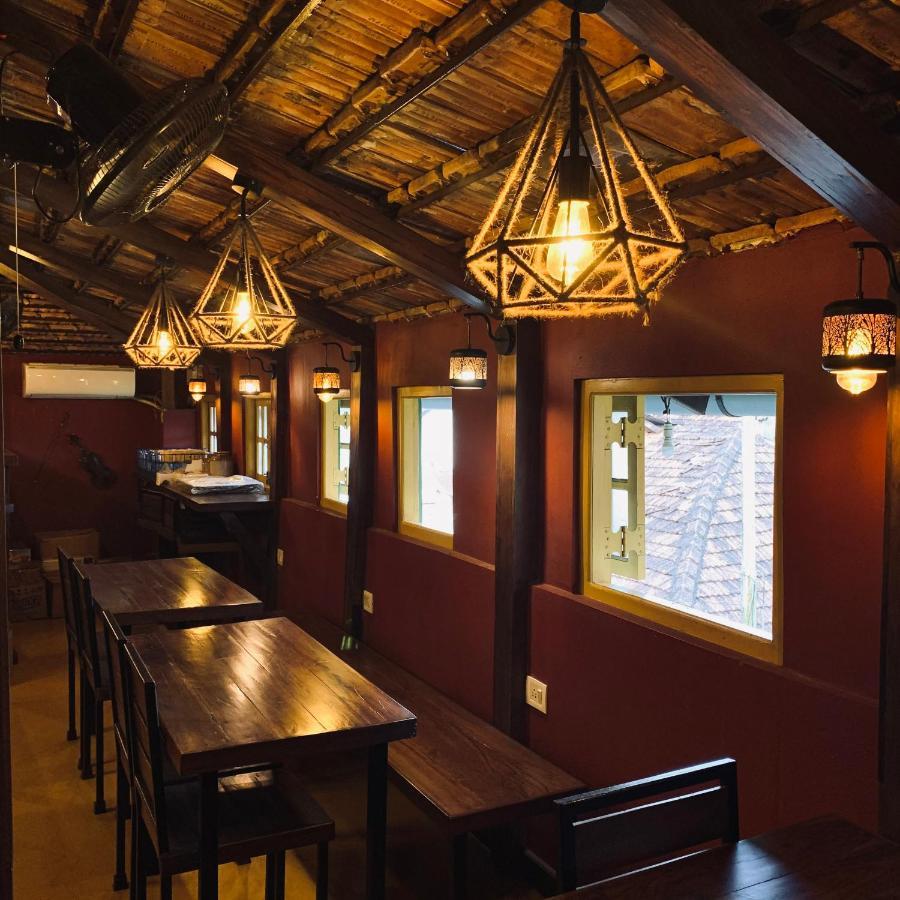 Easy Hostels Panaji Bagian luar foto