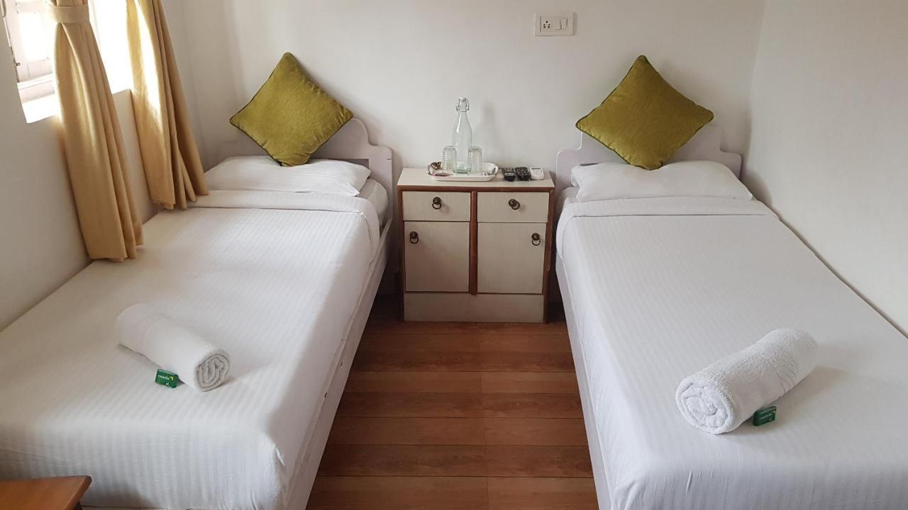 Easy Hostels Panaji Bagian luar foto